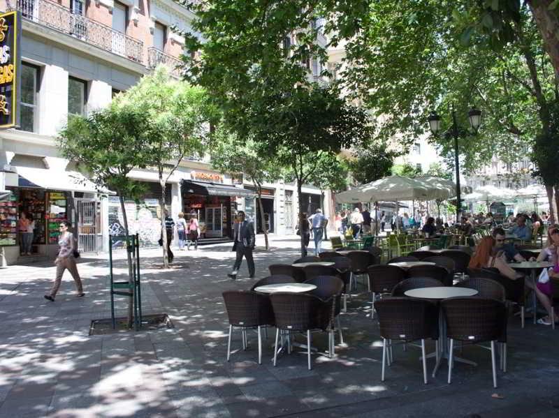 Gran Via Sol Apartamentos Madrid Ngoại thất bức ảnh