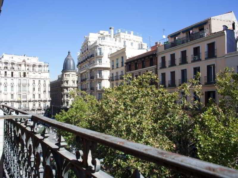 Gran Via Sol Apartamentos Madrid Ngoại thất bức ảnh