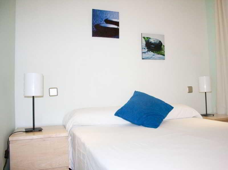 Gran Via Sol Apartamentos Madrid Ngoại thất bức ảnh