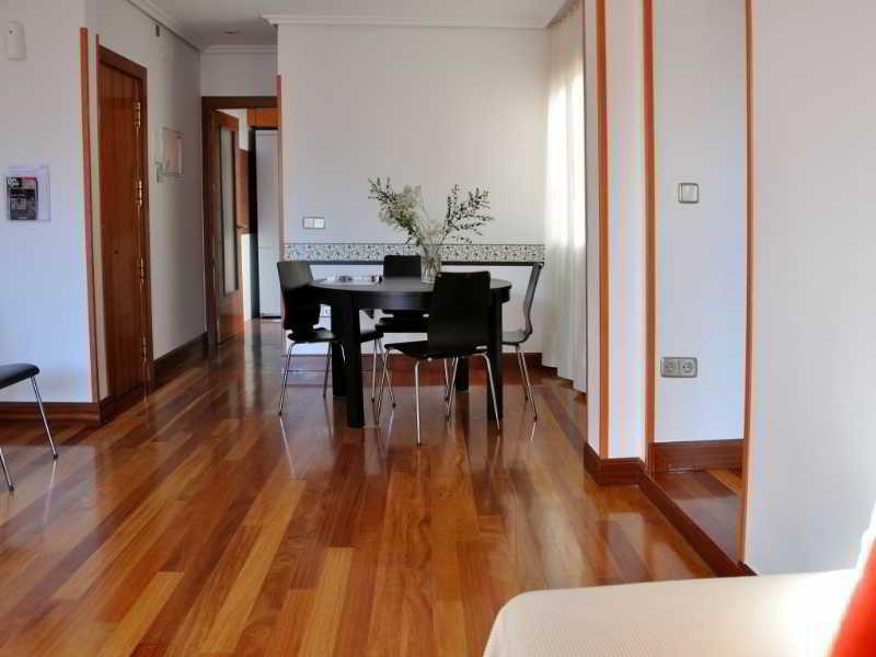 Gran Via Sol Apartamentos Madrid Ngoại thất bức ảnh