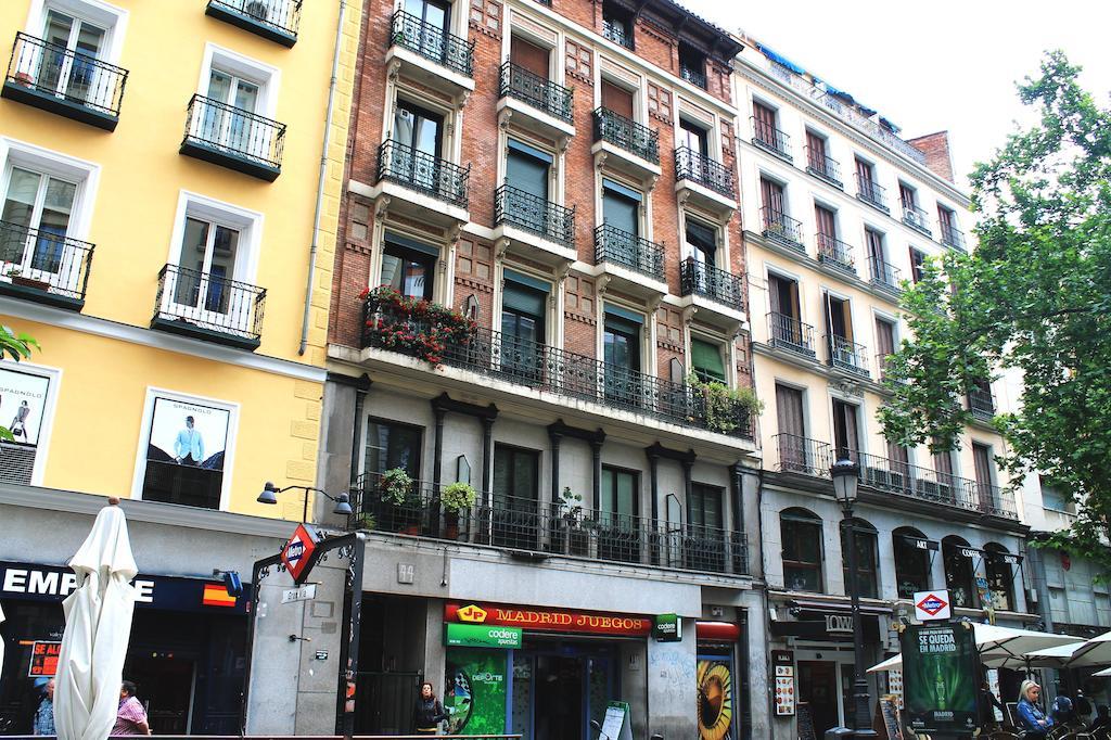 Gran Via Sol Apartamentos Madrid Ngoại thất bức ảnh