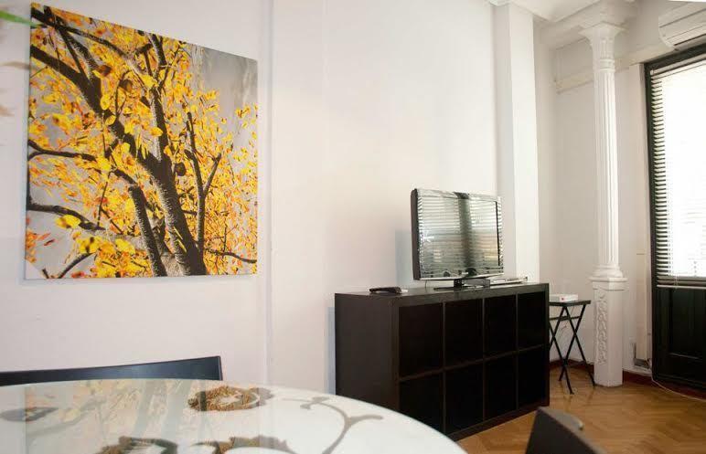 Gran Via Sol Apartamentos Madrid Phòng bức ảnh